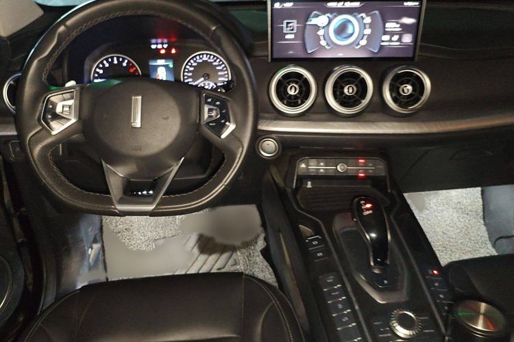 Used Wey VV5 2020 1.5T Two-Wheel Drive Color Pioneer Interior 2