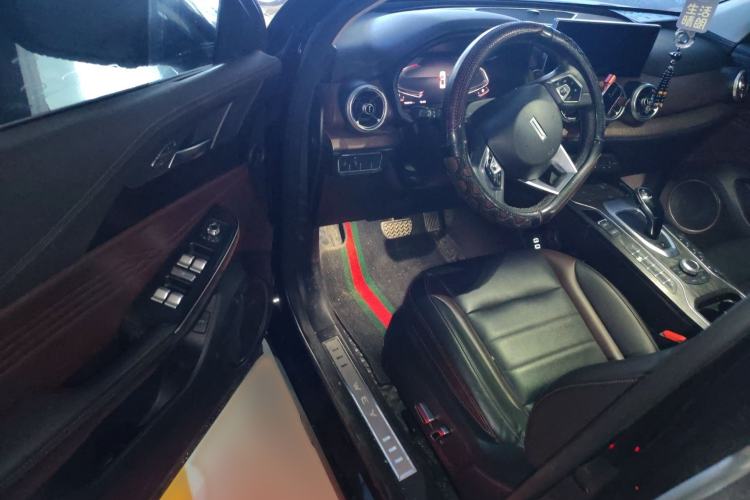 Used Wey VV5 2020 1.5T Two-Wheel Drive Smart Pioneer Interior 2