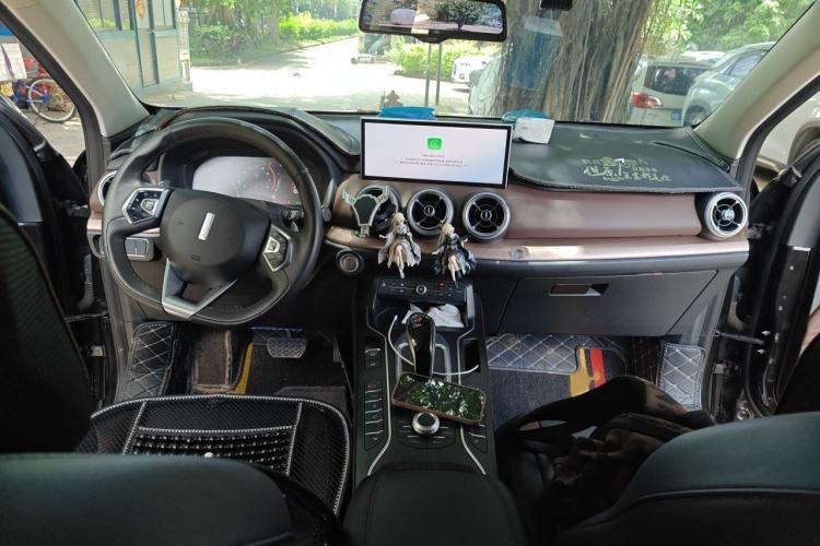 Used Wey VV5 2020 1.5T Two-Wheel Drive Smart Pioneer Interior 2