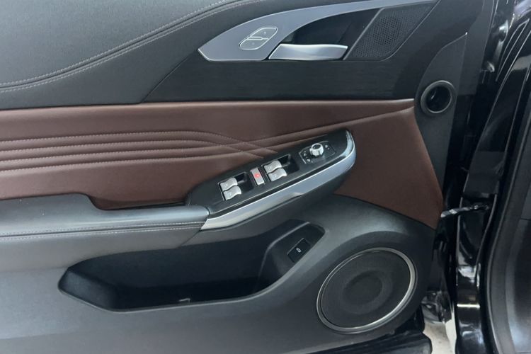 Used Wey VV5 2020 1.5T Two-Wheel Drive Smart Pioneer Interior 2