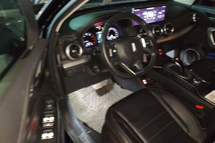 Used Wey VV5 2020 1.5T Two-Wheel Drive Color Pioneer Interior 3