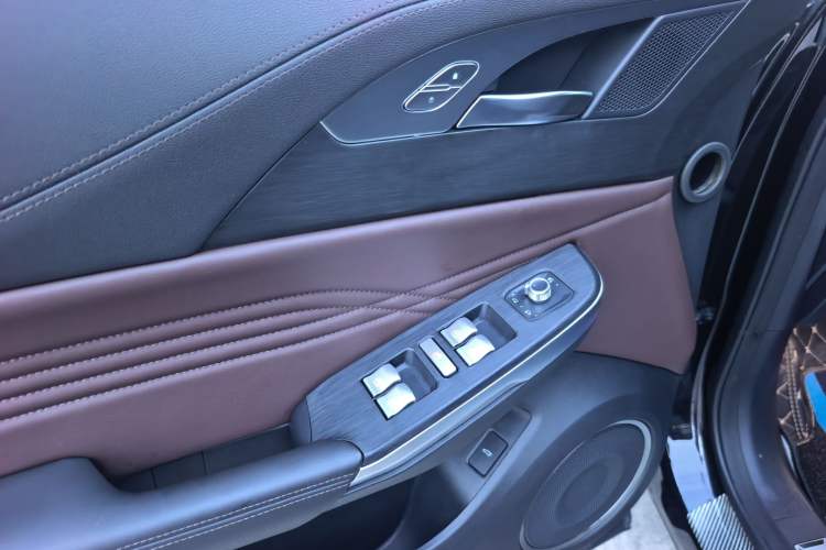 Used Wey VV5 2020 1.5T Two-Wheel Drive Smart Pioneer Interior 8