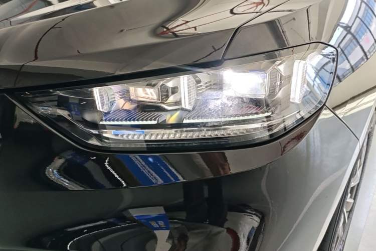 Used Wey VV5 2020 1.5T Two-Wheel Drive Smart Pioneer Left Front Headlight