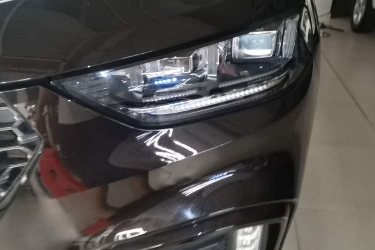 Used Wey VV5 2020 1.5T Two-Wheel Drive Smart Pioneer Left Front Headlight