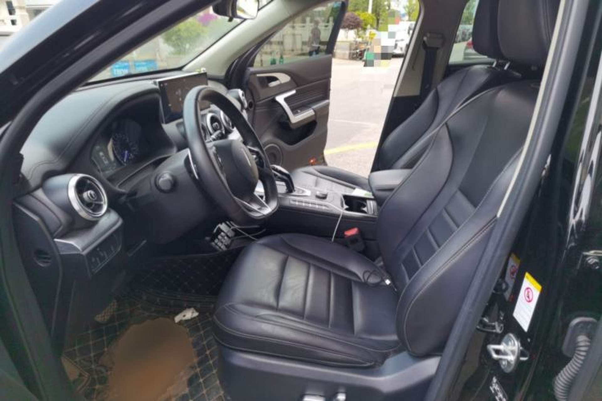 Used Wey VV5 2020 1.5T Two-Wheel Drive Color Pioneer Left Front Seat