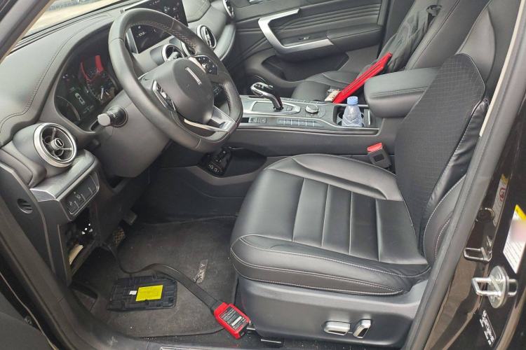 Used Wey VV5 2020 1.5T Two-Wheel Drive Color Pioneer Left Front Seat