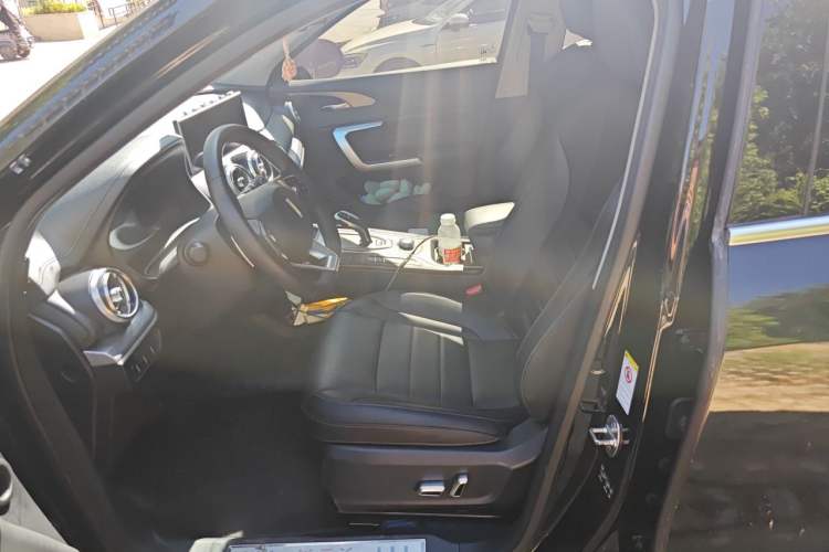 Used Wey VV5 2020 1.5T Two-Wheel Drive Smart Pioneer Left Front Seat
