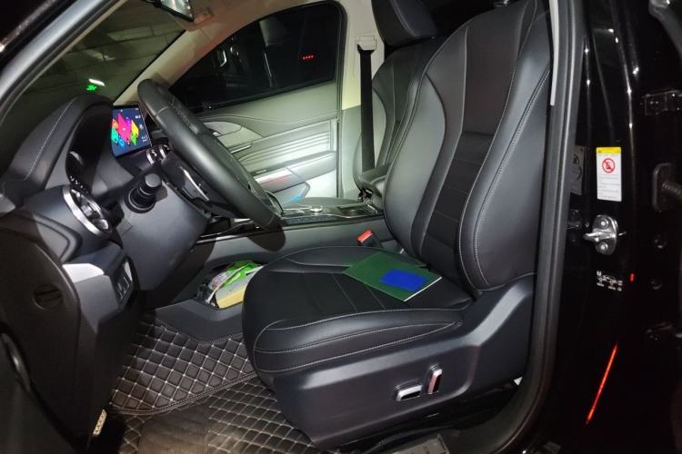Used Wey VV5 2020 1.5T Two-Wheel Drive Color Pioneer Left Front Seat