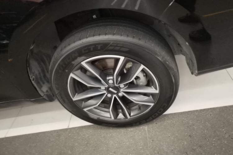 Used Wey VV5 2020 1.5T Two-Wheel Drive Smart Pioneer Left Front Wheel Hub