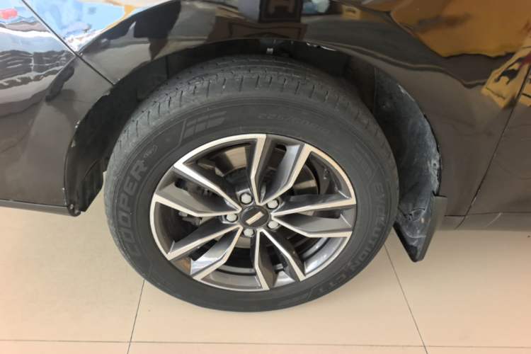 Used Wey VV5 2020 1.5T Two-Wheel Drive Smart Pioneer Left Front Wheel Hub