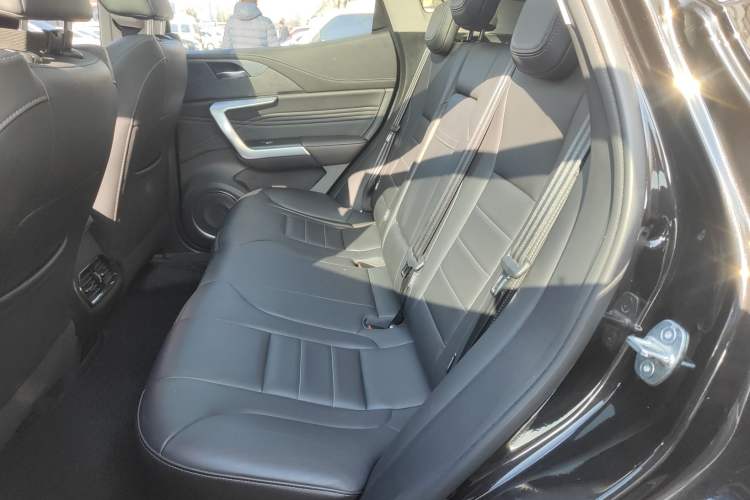Used Wey VV5 2020 1.5T Two-Wheel Drive Smart Pioneer Left Rear Seat