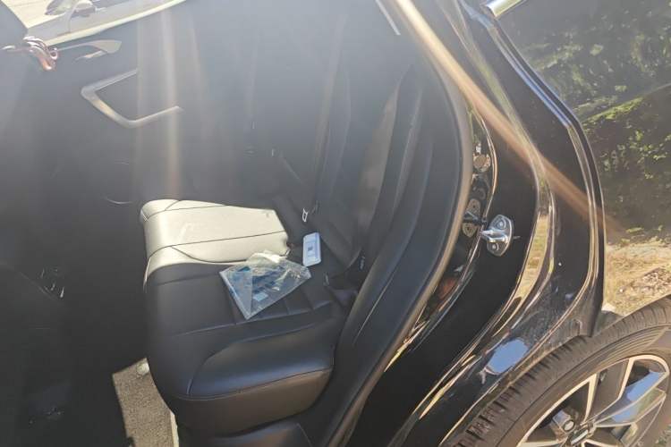 Used Wey VV5 2020 1.5T Two-Wheel Drive Smart Pioneer Left Rear Seat