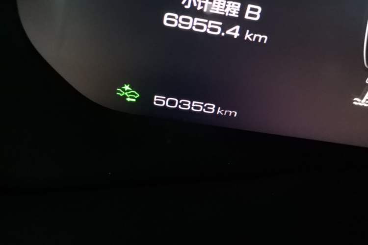 Used Wey VV5 2020 1.5T Two-Wheel Drive Smart Pioneer Odometer Close Up