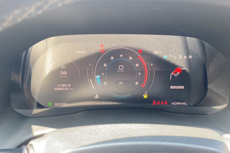 Used Wey VV5 2020 1.5T Two-Wheel Drive Smart Pioneer Odometer Close Up