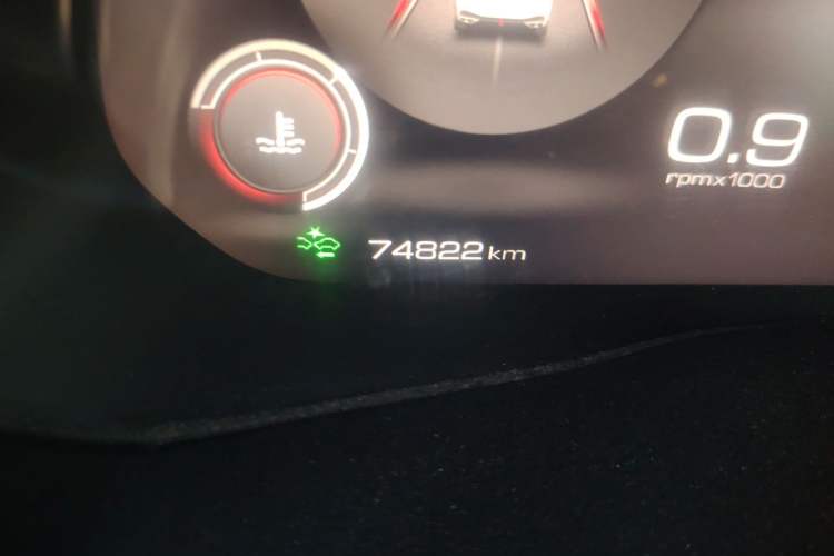 Used Wey VV5 2020 1.5T Two-Wheel Drive Smart Pioneer Odometer Close Up