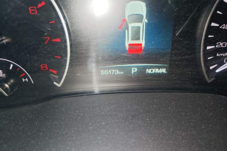 Used Wey VV5 2020 1.5T Two-Wheel Drive Color Pioneer Odometer Close Up