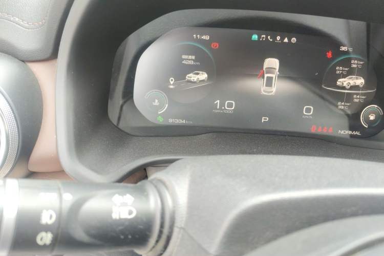 Used Wey VV5 2020 1.5T Two-Wheel Drive Smart Pioneer Odometer Close Up