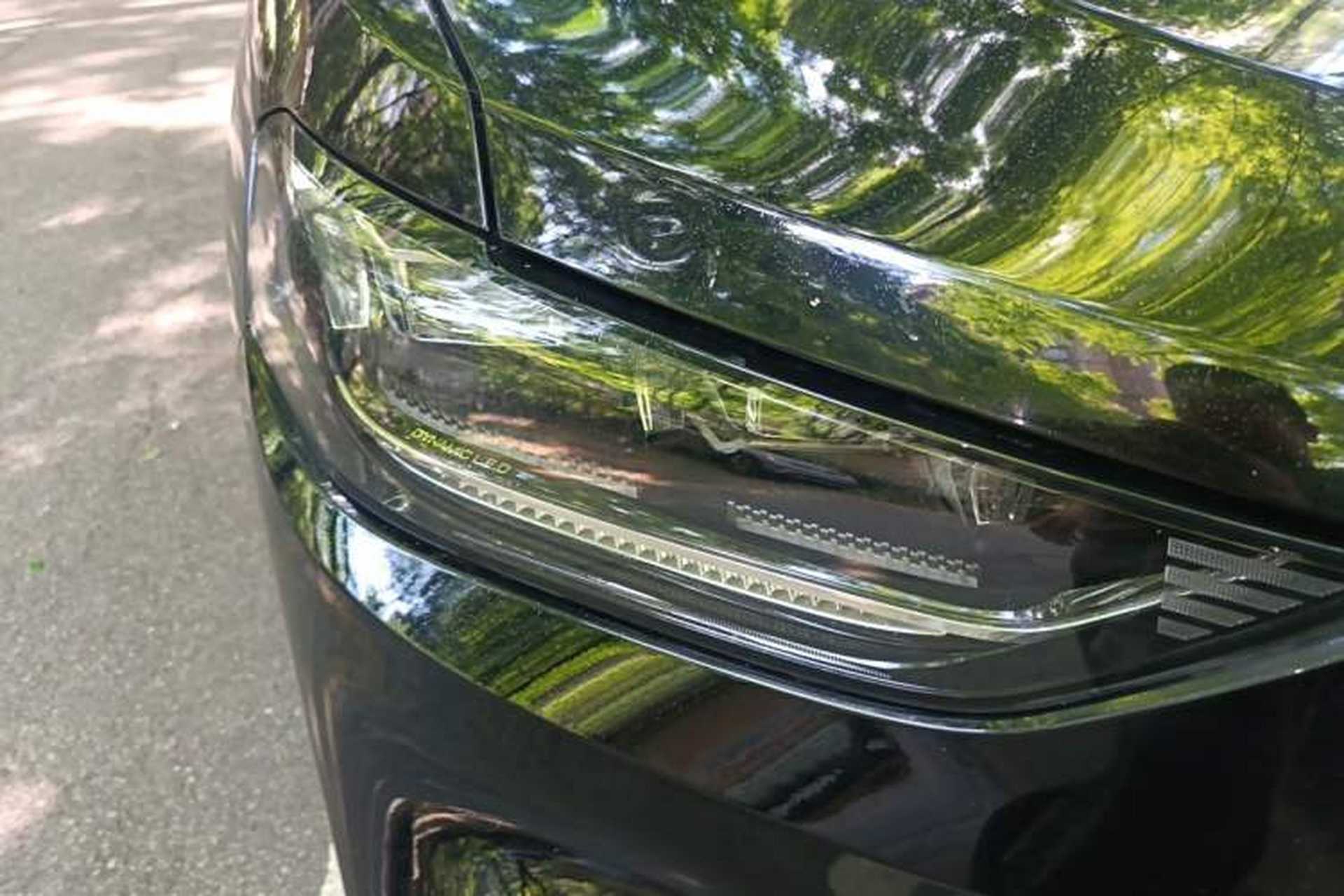 Used Wey VV5 2020 1.5T Two-Wheel Drive Color Pioneer Right Front Headlight