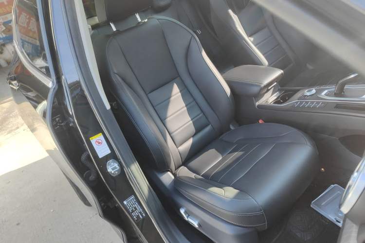 Used Wey VV5 2020 1.5T Two-Wheel Drive Smart Pioneer Right Front Seat