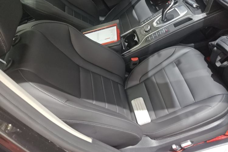 Used Wey VV5 2020 1.5T Two-Wheel Drive Smart Pioneer Right Front Seat