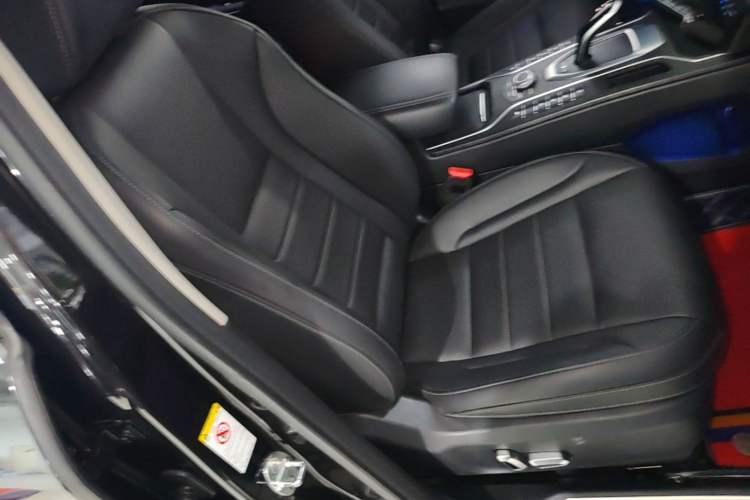 Used Wey VV5 2020 1.5T Two-Wheel Drive Smart Pioneer Right Front Seat