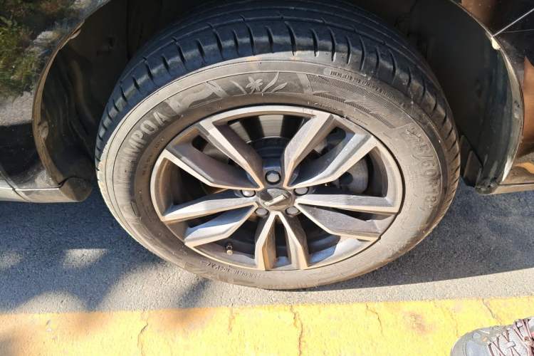 Used Wey VV5 2020 1.5T Two-Wheel Drive Smart Pioneer Right Front Wheel Hub
