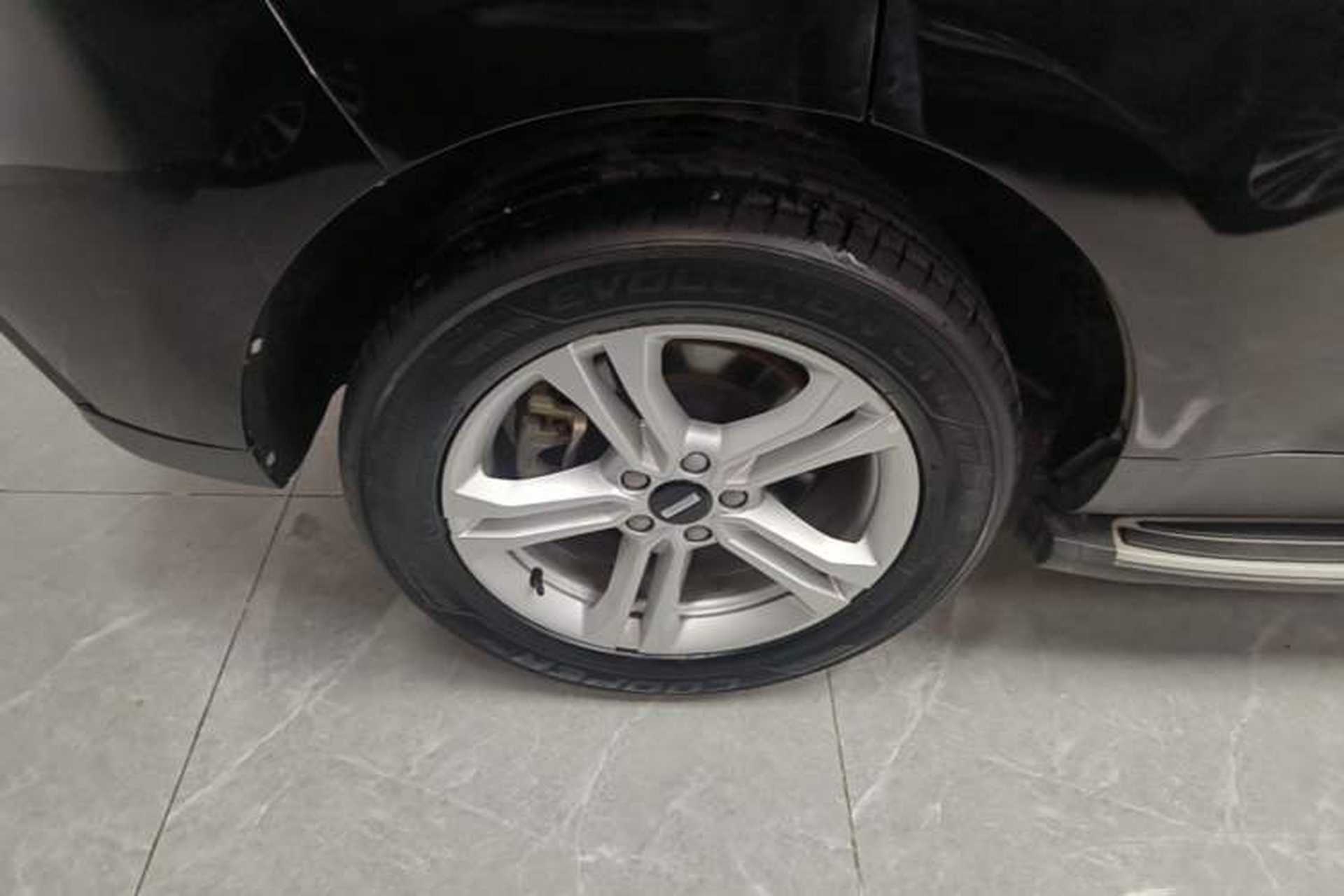 Used Wey VV5 2020 1.5T Two-Wheel Drive Color Pioneer Right Rear Wheel Hub