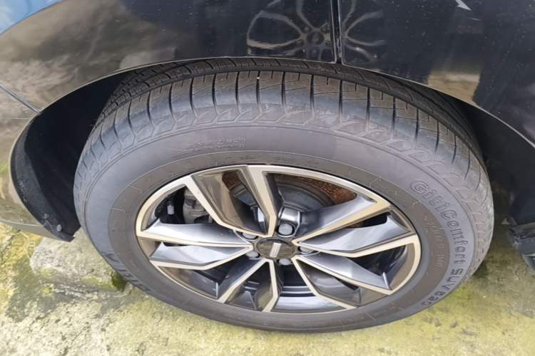 Used Wey VV5 2020 1.5T Two-Wheel Drive Smart Pioneer Right Rear Wheel Hub