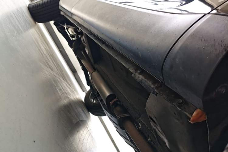 Used Wey VV5 2020 1.5T Two-Wheel Drive Smart Pioneer Right Side Sill