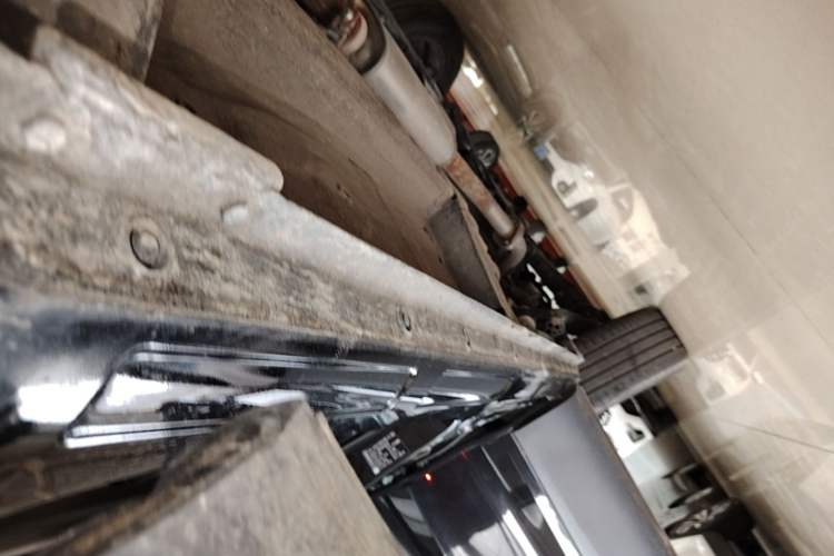 Used Wey VV5 2020 1.5T Two-Wheel Drive Smart Pioneer Right Side Sill