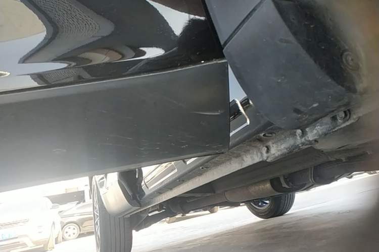 Used Wey VV5 2020 1.5T Two-Wheel Drive Smart Pioneer Right Side Sill