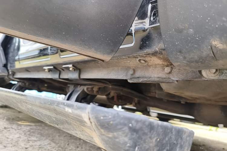 Used Wey VV5 2020 1.5T Two-Wheel Drive Smart Pioneer Right Side Sill