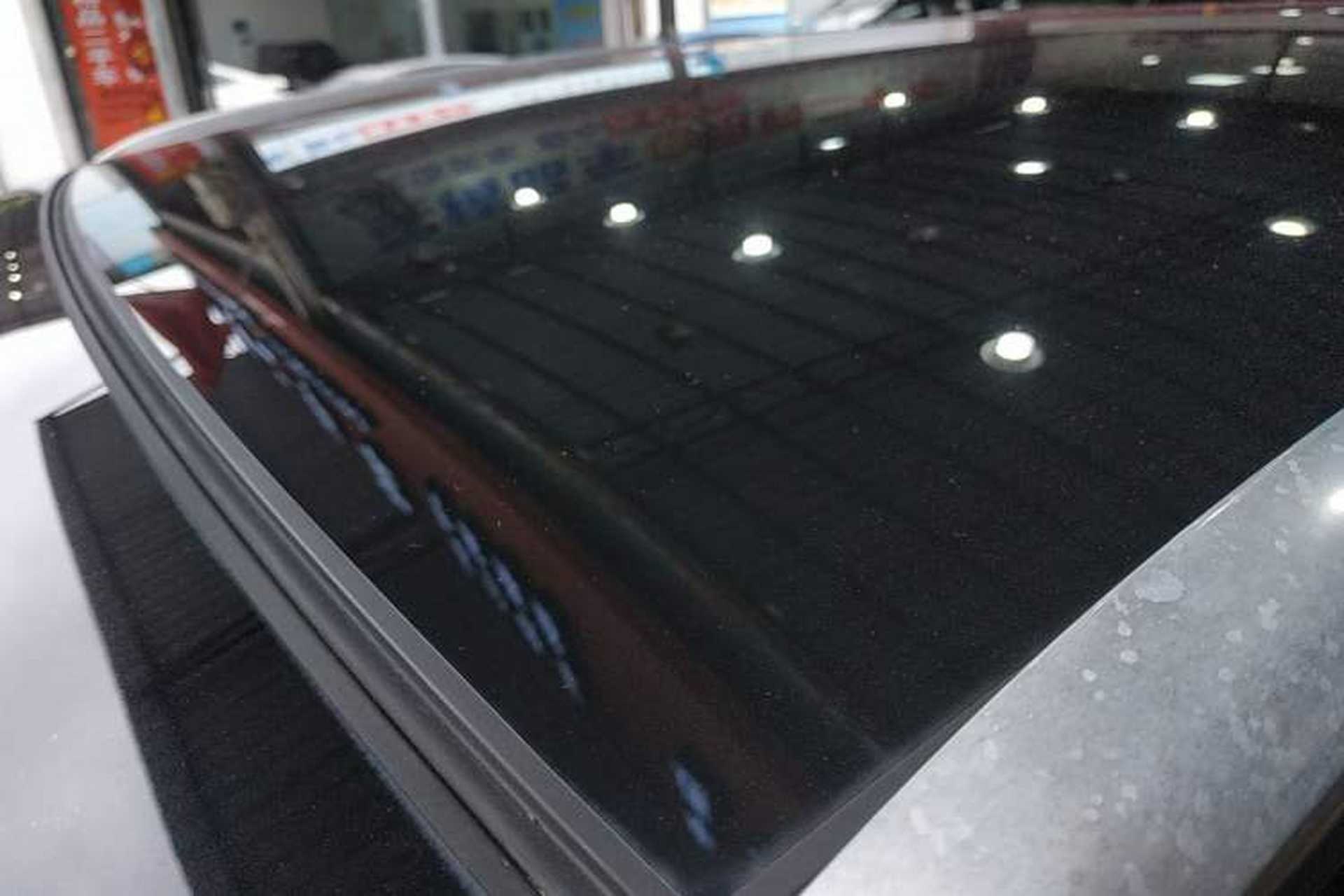 Used Wey VV5 2020 1.5T Two-Wheel Drive Color Pioneer Roof