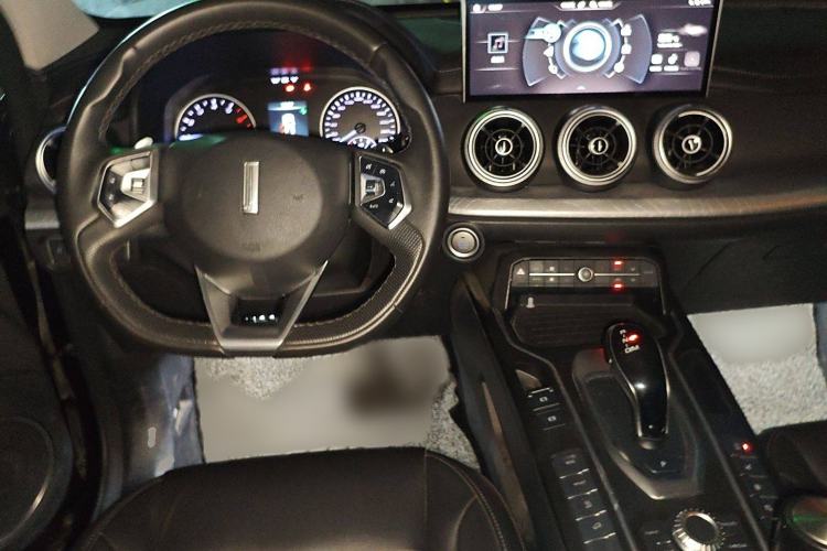 Used Wey VV5 2020 1.5T Two-Wheel Drive Color Pioneer Steering Wheel