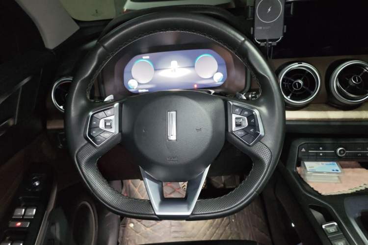Used Wey VV5 2020 1.5T Two-Wheel Drive Smart Pioneer Steering Wheel