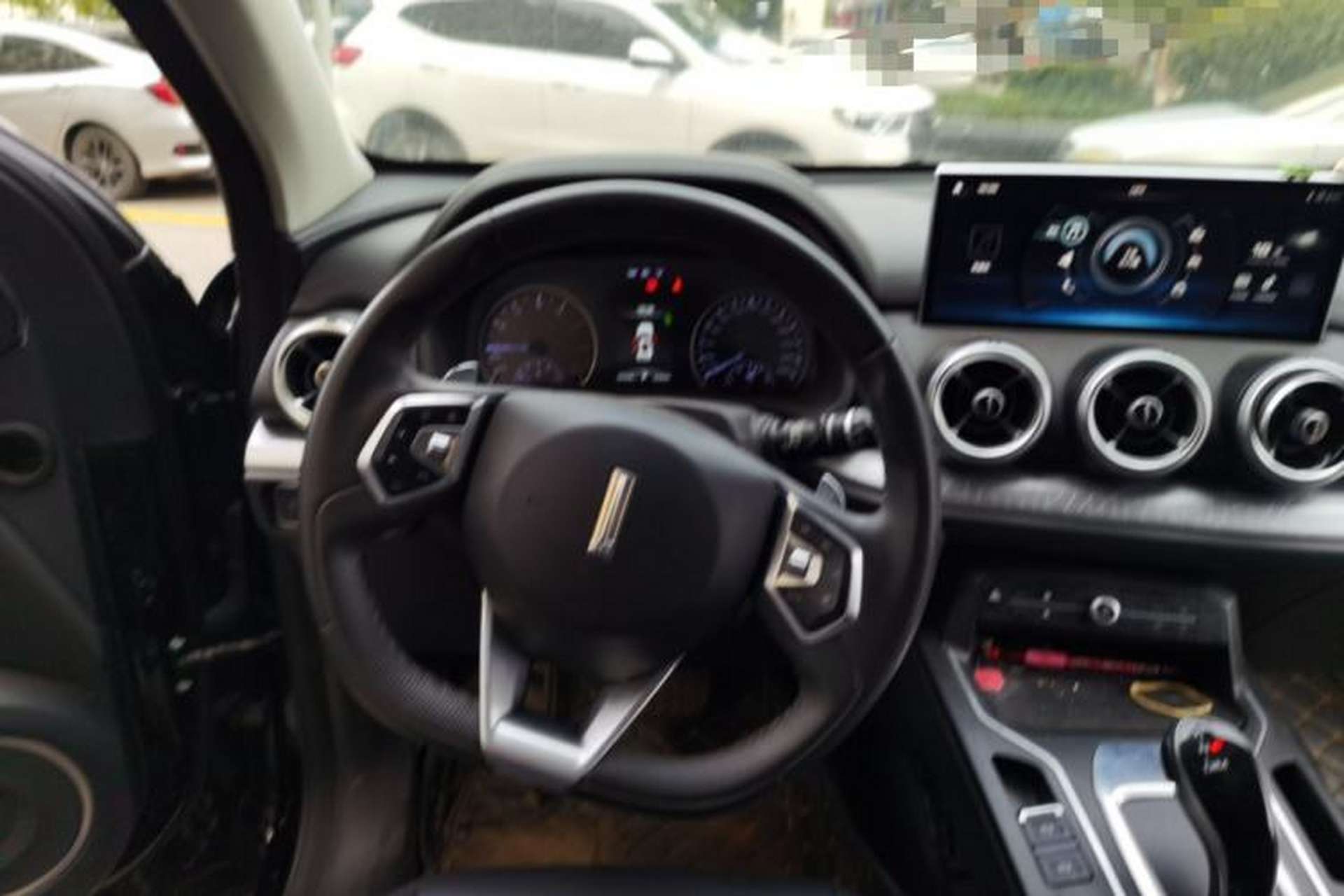 Used Wey VV5 2020 1.5T Two-Wheel Drive Color Pioneer Steering Wheel