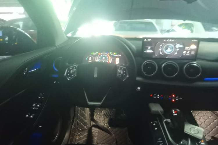 Used Wey VV5 2020 1.5T Two-Wheel Drive Smart Pioneer Steering Wheel