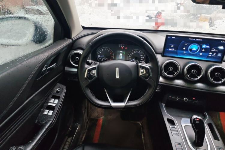 Used Wey VV5 2020 1.5T Two-Wheel Drive Color Pioneer Steering Wheel