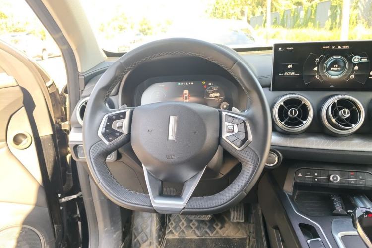 Used Wey VV5 2020 1.5T Two-Wheel Drive Smart Pioneer Steering Wheel