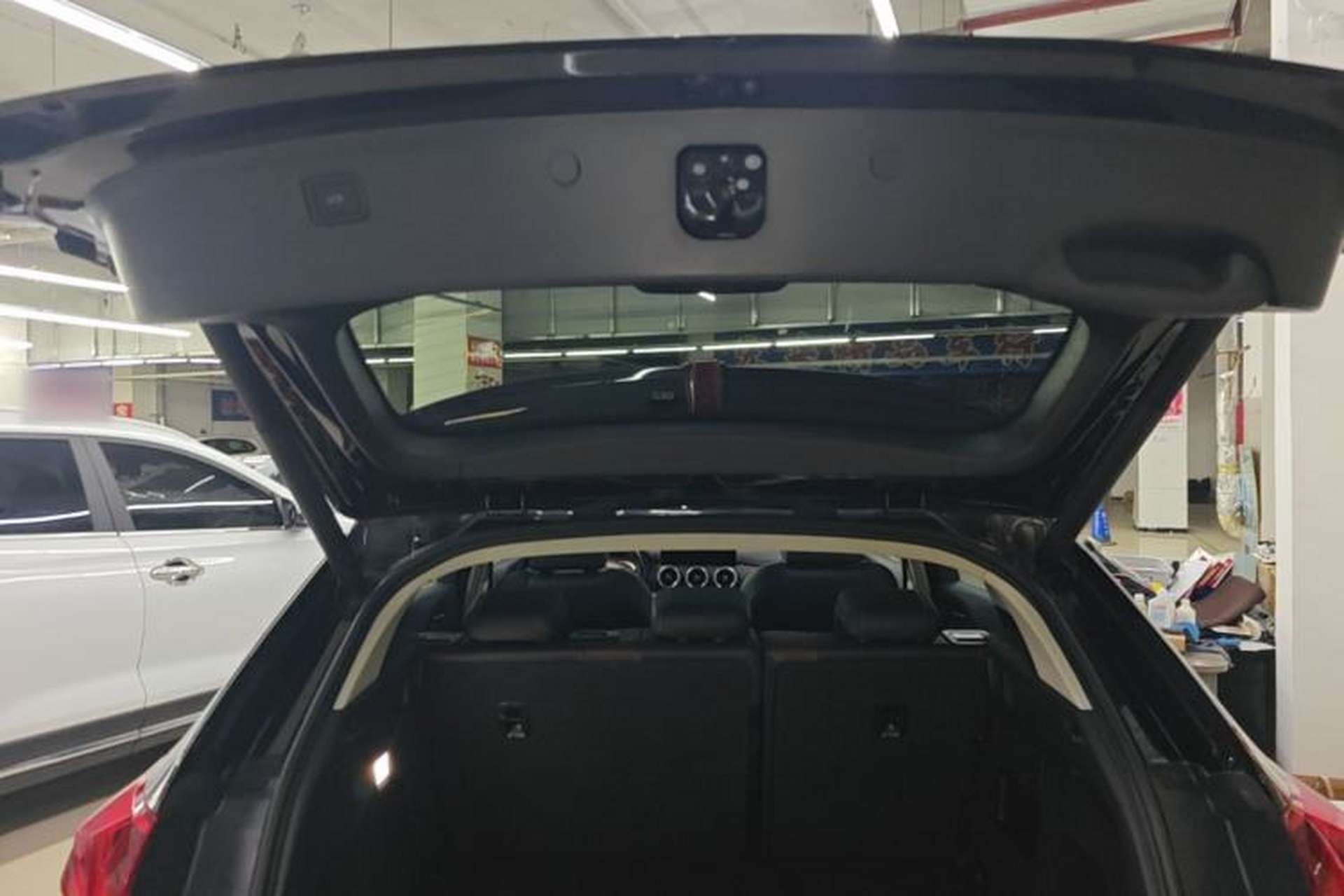Used Wey VV5 2020 1.5T Two-Wheel Drive Smart Pioneer Trunk