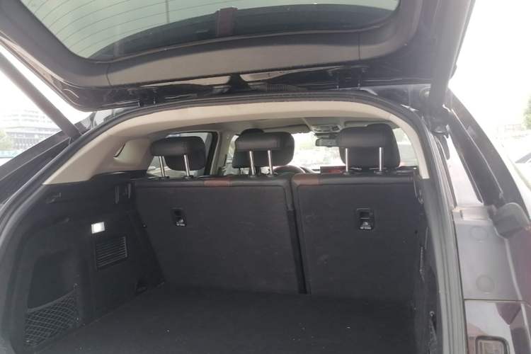 Used Wey VV5 2020 1.5T Two-Wheel Drive Smart Pioneer Trunk