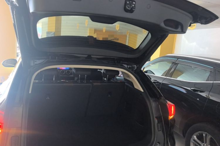 Used Wey VV5 2020 1.5T Two-Wheel Drive Smart Pioneer Trunk