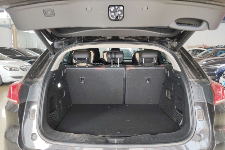 Used Wey VV5 2020 1.5T Two-Wheel Drive Smart Pioneer Trunk