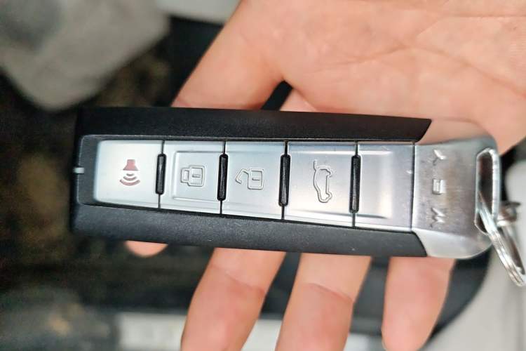 Used Wey VV5 2020 1.5T Two-Wheel Drive Smart Pioneer Vehicle Key