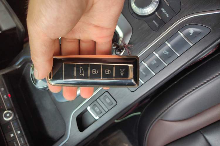 Used Wey VV5 2020 1.5T Two-Wheel Drive Smart Pioneer Vehicle Key