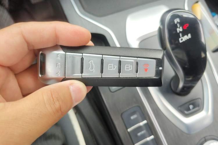 Used Wey VV5 2020 1.5T Two-Wheel Drive Smart Pioneer Vehicle Key