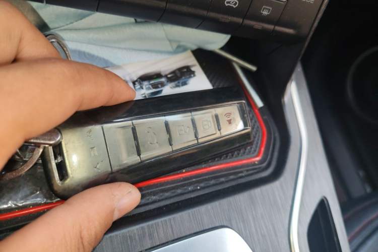 Used Wey VV5 2020 1.5T Two-Wheel Drive Smart Pioneer Vehicle Key
