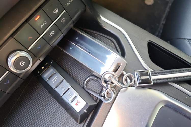 Used Wey VV5 2020 1.5T Two-Wheel Drive Smart Pioneer Vehicle Key