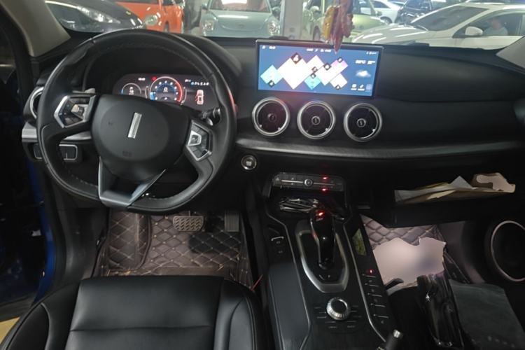 Used Wey VV5 2020 1.5T Two-Wheel Drive Smart Pioneer Center Console