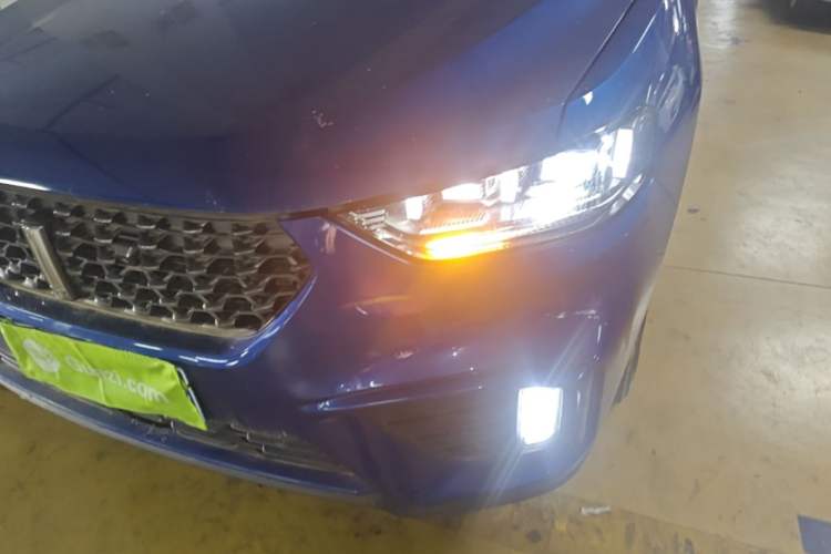 Used Wey VV5 2020 1.5T Two-Wheel Drive Smart Pioneer Left Front Headlight